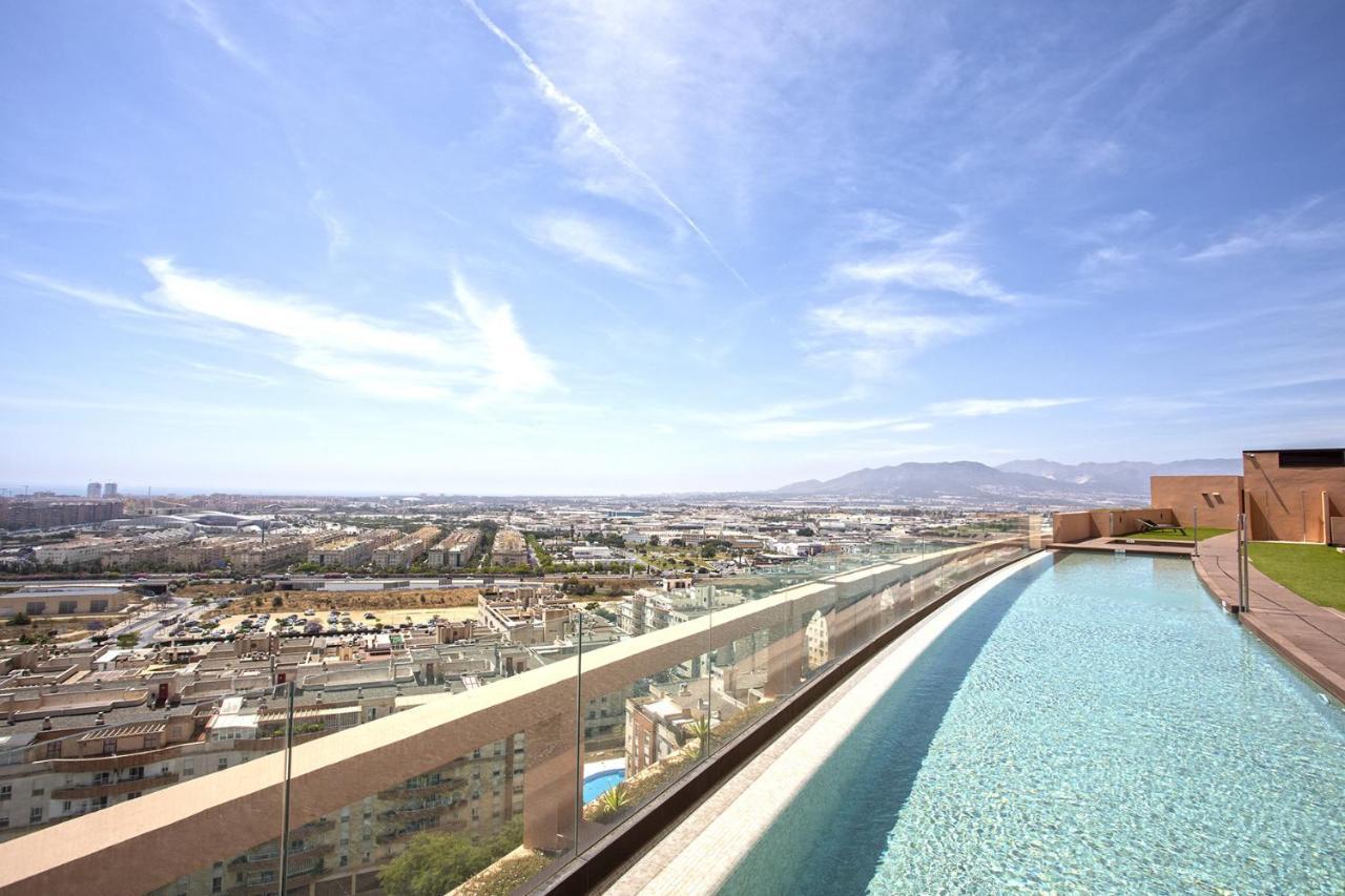 -Malagasunapts-Skygarden Teatinos Pool Playground Exteriör bild