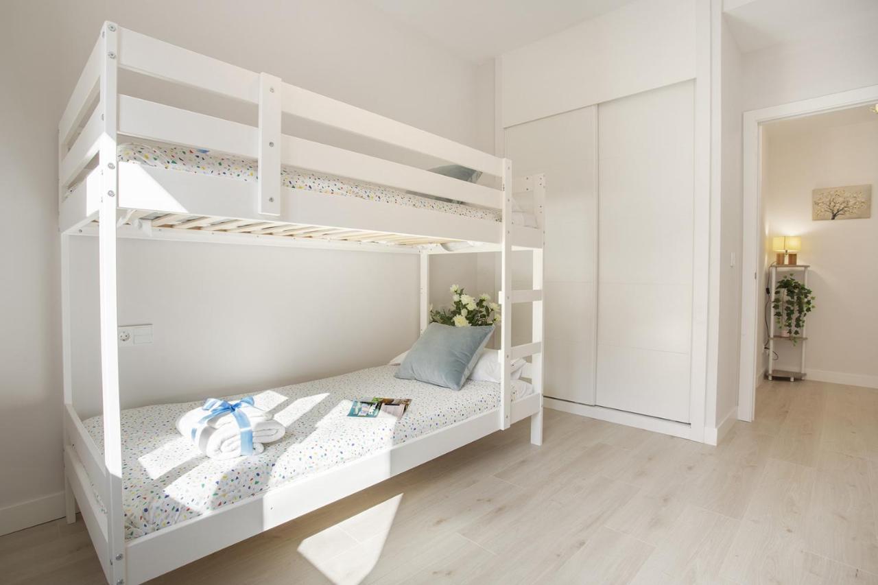 -Malagasunapts-Skygarden Teatinos Pool Playground Exteriör bild