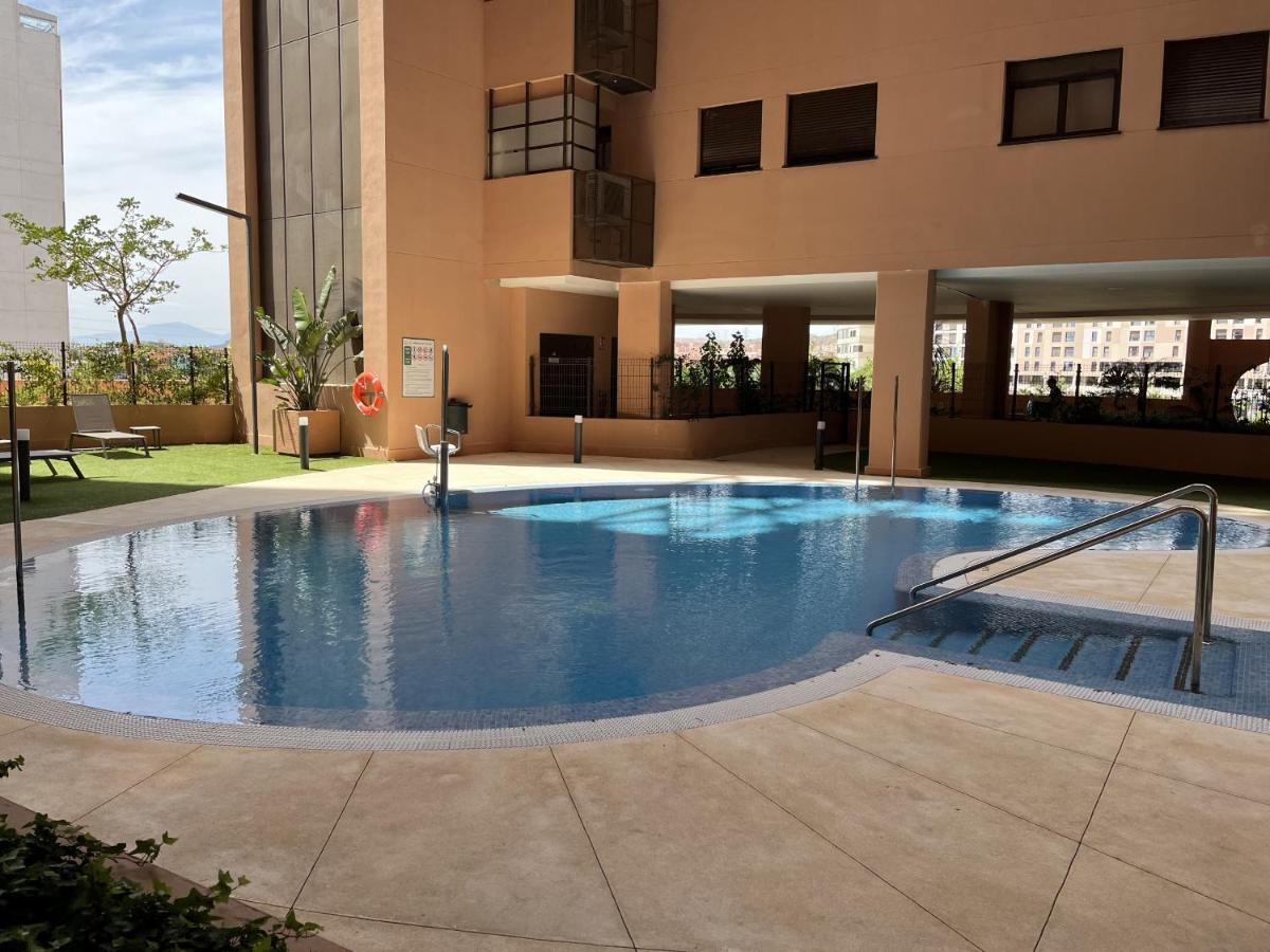 -Malagasunapts-Skygarden Teatinos Pool Playground Exteriör bild